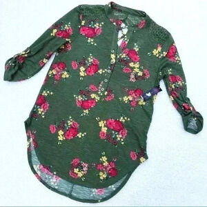 🦋BOHO NWT Flower Cinch 3/4 Sleeved Crochet Blouse